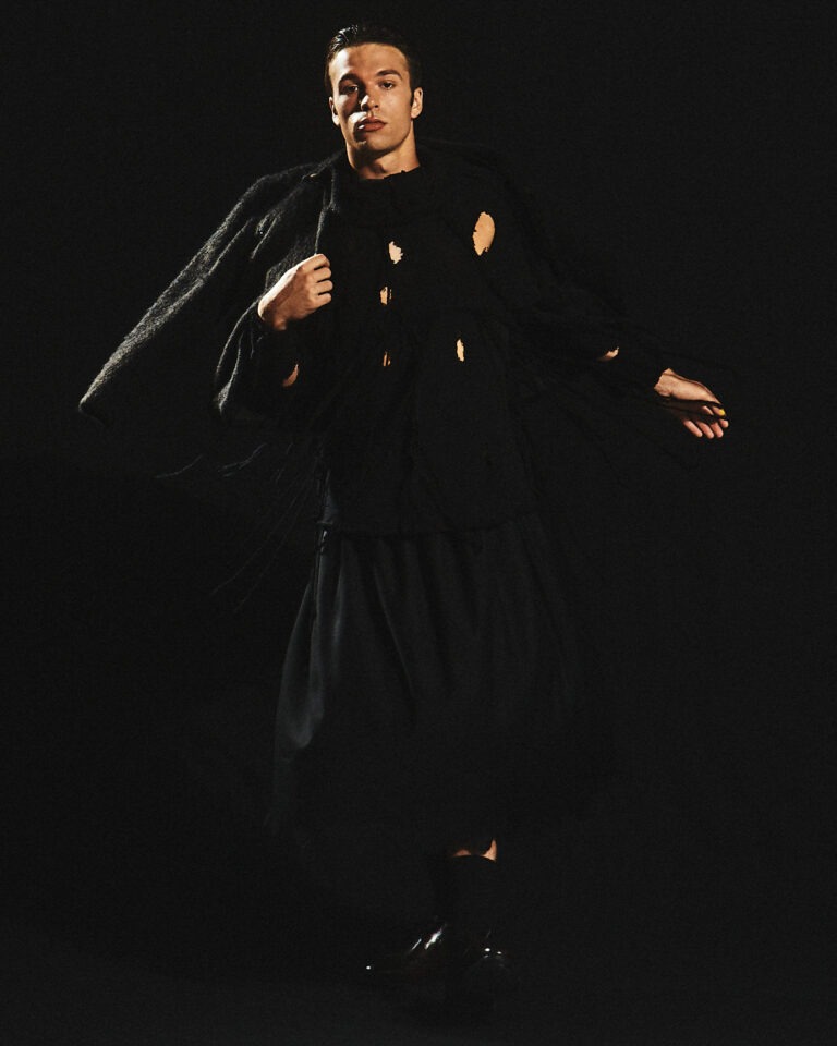 (12) Dark